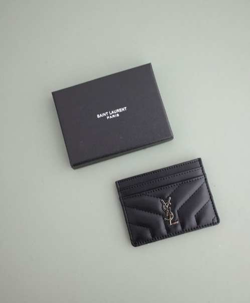 (국내배송) 생로랑 레더 카산드라 마틀라세 반지갑