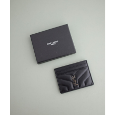 (국내배송) 생로랑 레더 카산드라 마틀라세 반지갑