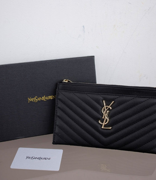 (국내배송) 생로랑 그랑 드 뿌드르 엠보스드 레더 카산드라 마틀라세 빌 파우치