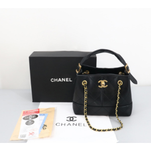 (국내배송) 샤넬 2024/25 공방 카프스킨 스몰 쇼핑백