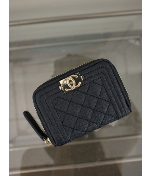 (국내배송) 샤넬 클래식 보이 지퍼 퀼팅 카드지갑 캐비어