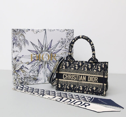 (국내배송) 디올 미니 북 토트백
