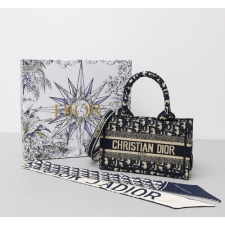 (국내배송) 디올 미니 북 토트백