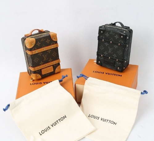 (국내배송) 루이비통 트렁크 파우치 백참 키홀더
