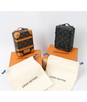 (국내배송) 루이비통 트렁크 파우치 백참 키홀더