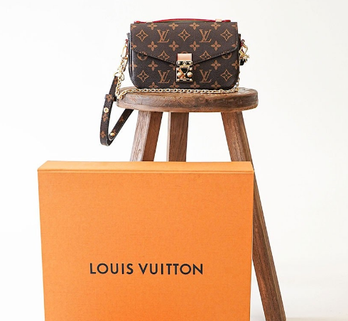 (국내배송) 루이비통 포쉐트 메티스 이스트 웨스트 백