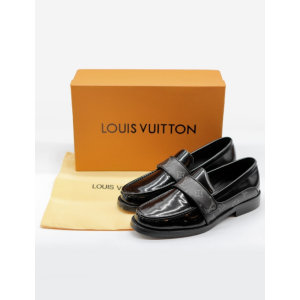 (국내배송) 루이비통 밴딩 포인트 남성 구두 로퍼
