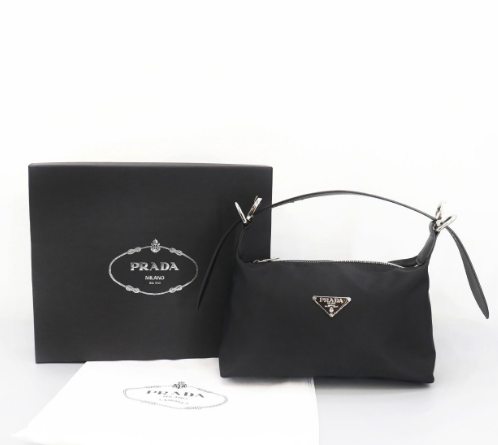 (국내배송) 프라다 나일론 숄더백