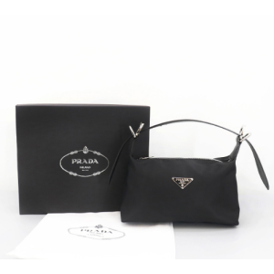 (국내배송) 프라다 나일론 숄더백