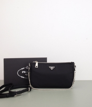 (국내배송) 프라다 테수토 미니 체인백