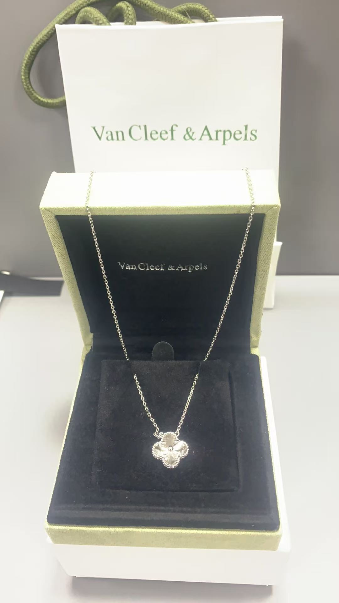 장*연님 반클리프 알함브라 빈티지 기요세 목걸이 검품 및 출고