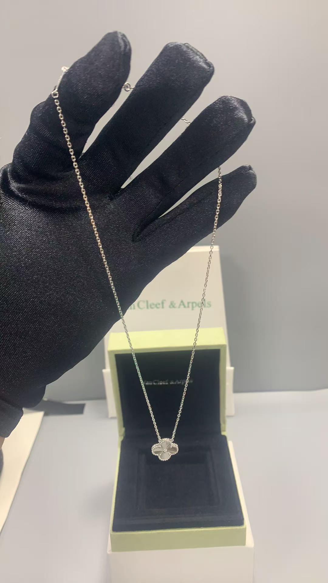 장*연님 반클리프 알함브라 빈티지 기요세 목걸이 검품 및 출고