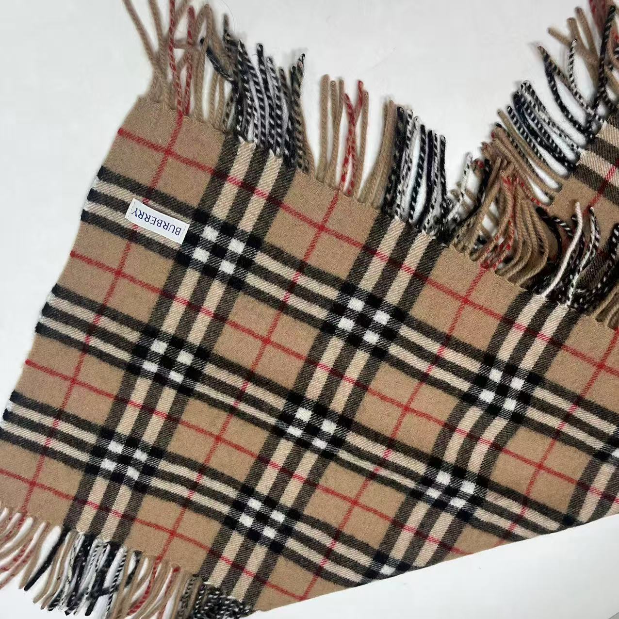 이*순님 버버리 캐시미어 목도리 검품 및 출고