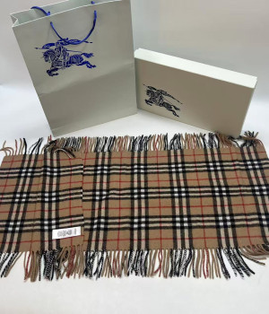 이*순님 버버리 캐시미어 목도리 검품 및 출고