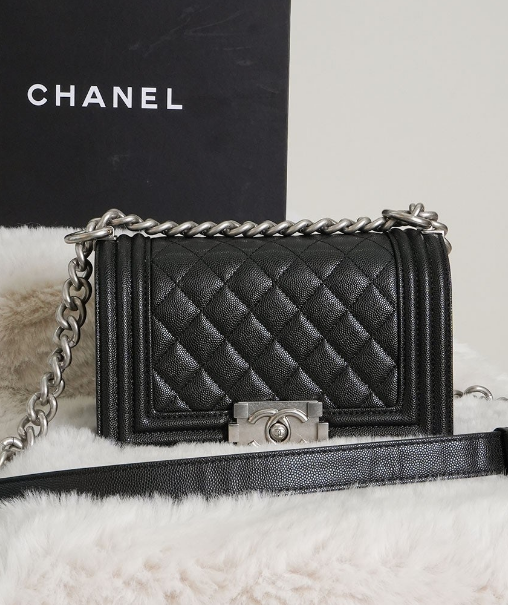 (국내배송) 샤넬 캐비어 빈티지 은장 플랩 보이백 스몰
