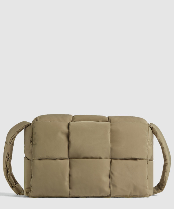 보테가베네타 필로우 카세트 743623