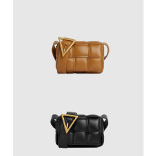 보테가베네타 패딩 미니 카세트백 716648