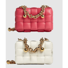 보테가베네타 체인 카세트백 680070