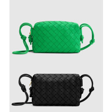 보테가베네타 미니 루프백 680254