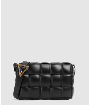 보테가베네타 패딩 카세트백 591970