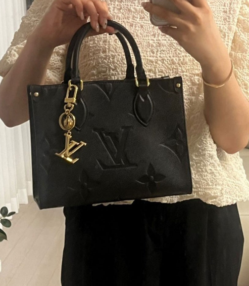 (국내배송) 루이비통 온더고 PM 모노그램 앙프렝뜨 토트백