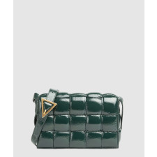 보테가베네타 패디드 카세트백 591970