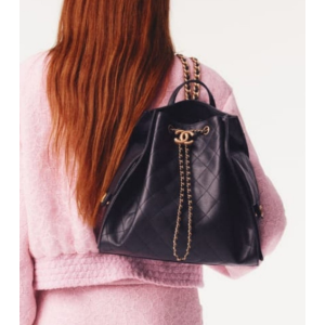 (국내배송) 샤넬 25 미디엄 백팩 그레인드 카프스킨 금장 블랙