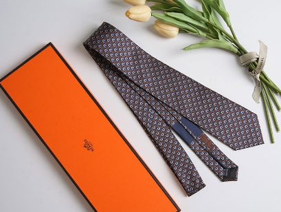 (국내배송) 에르메스 말발굽 패턴 실크 타이