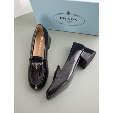 (국내배송) 프라다 여성 구두 펌프스