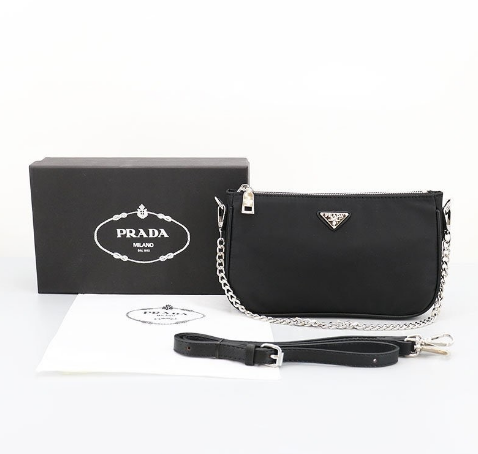 (국내배송) 프라다 리나일론 플랫 은장 체인 숄더 & 크로스백