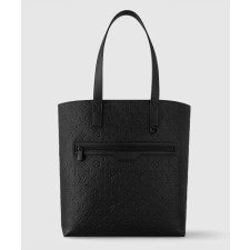 루이비통 익스커션 토트백 M24777