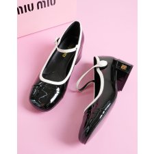 (국내배송) 미우미우 투톤 페이턴트 레더 메리제인 펌프스