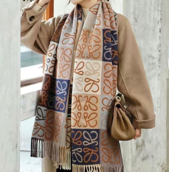 (국내배송) 로에베 체크보드 울 스카프