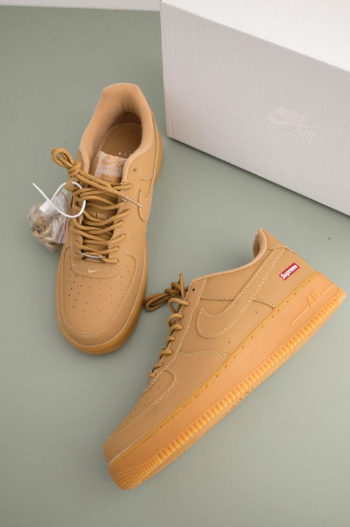 (국내배송) 나이키 Nike x Supreme Air Force 1 Low Flax
