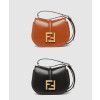 펜디 커몬 스몰 가죽 숄더백 8BS082