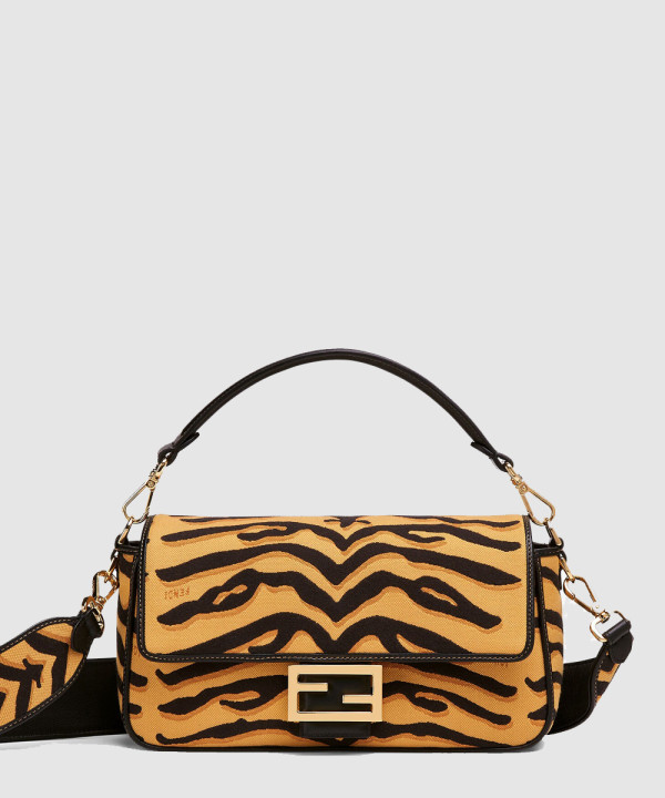 펜디 바게트백 미디움 8BR600