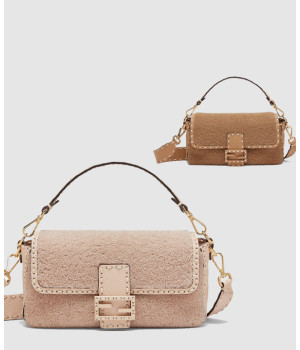 펜디 바게트백 미디움 8BR600