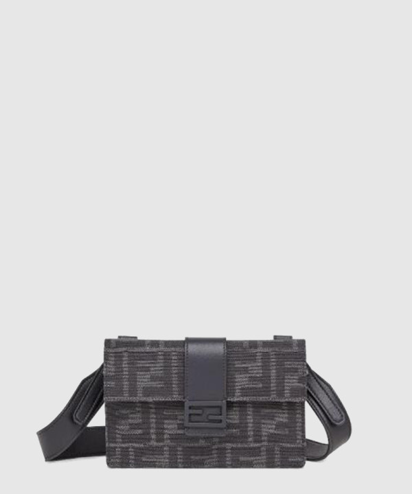 펜디 스몰 플랫 바게트 파우치 크로스백 7M0295