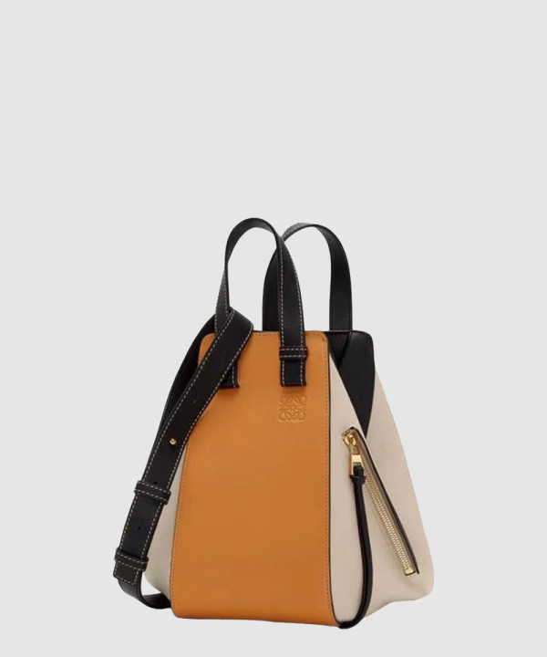 로에베 해먹 컴팩트백 인 클래식 카프스킨