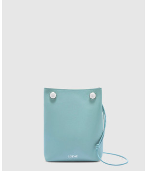 로에베 페블 파우치 인 스무스 카프스킨