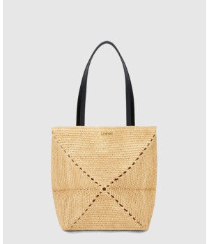 로에베 미디엄 퍼즐 폴드 토트백 인 라피아