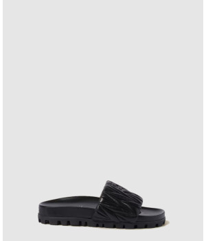 미우미우 마테라쎄 나파 가죽 슬라이드 5XX601