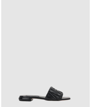 미우미우 마테라쎄 로고 나파 레더 슬라이드 5XX605