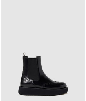 미우미우 브러시드 카프 레더 부티 5T268E