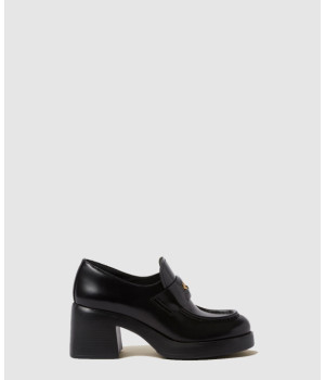 미우미우 레더 페니 로퍼 5D820D