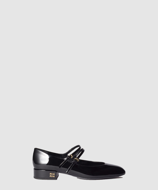 미우미우 버클 장식 페이턴트 가죽 슬링백 펌프스 5I522E