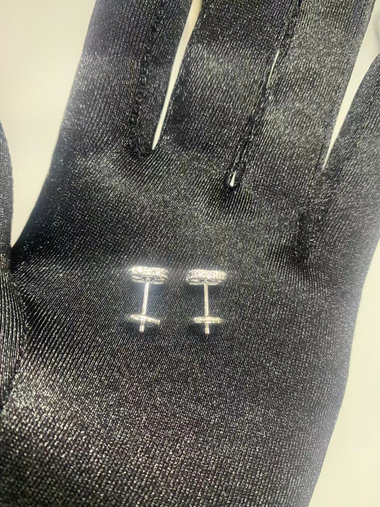 2026년 2월 26일 박*지님 반클리프 스윗 다이아 알함브라 이어링 검품 및 출고