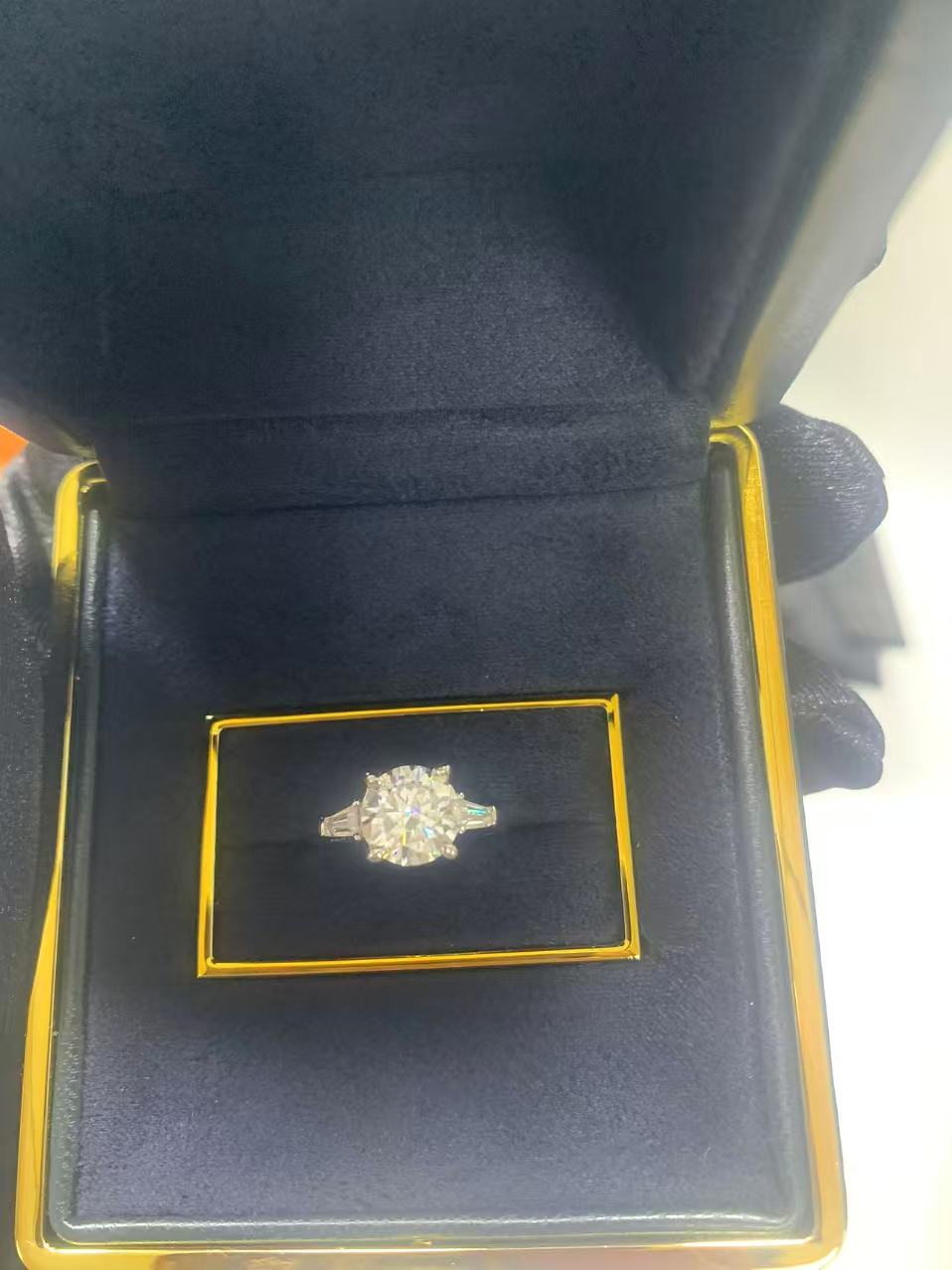 2026년 3월 2일 김*우님 맞춤제작 그라프 모이사나이트 프로미스 웨딩 링 검품 및 출고