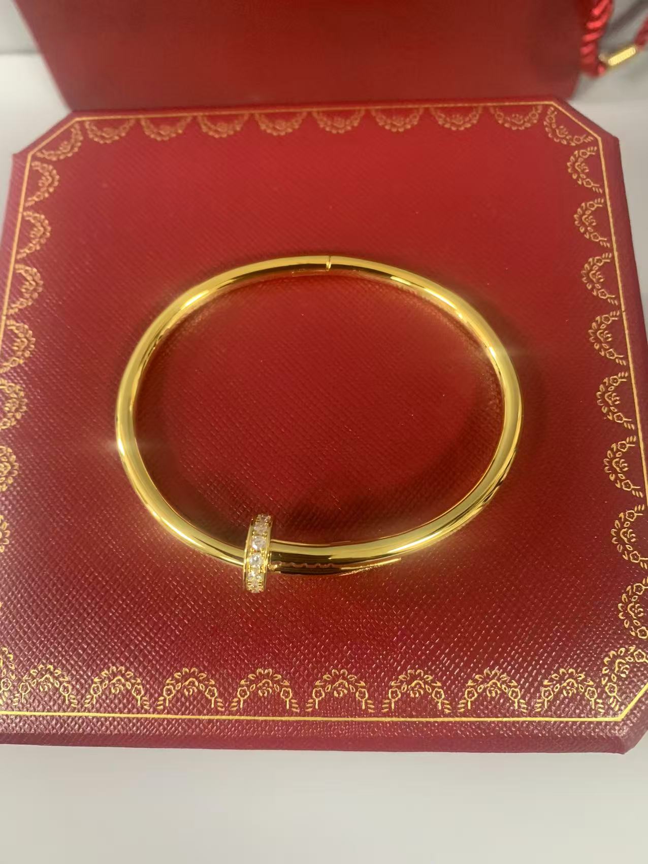 2026년 3월 7일 마*현 님 까르띠에 저스트 앵 끌루 클래식 브레이슬릿 검품 및 출고