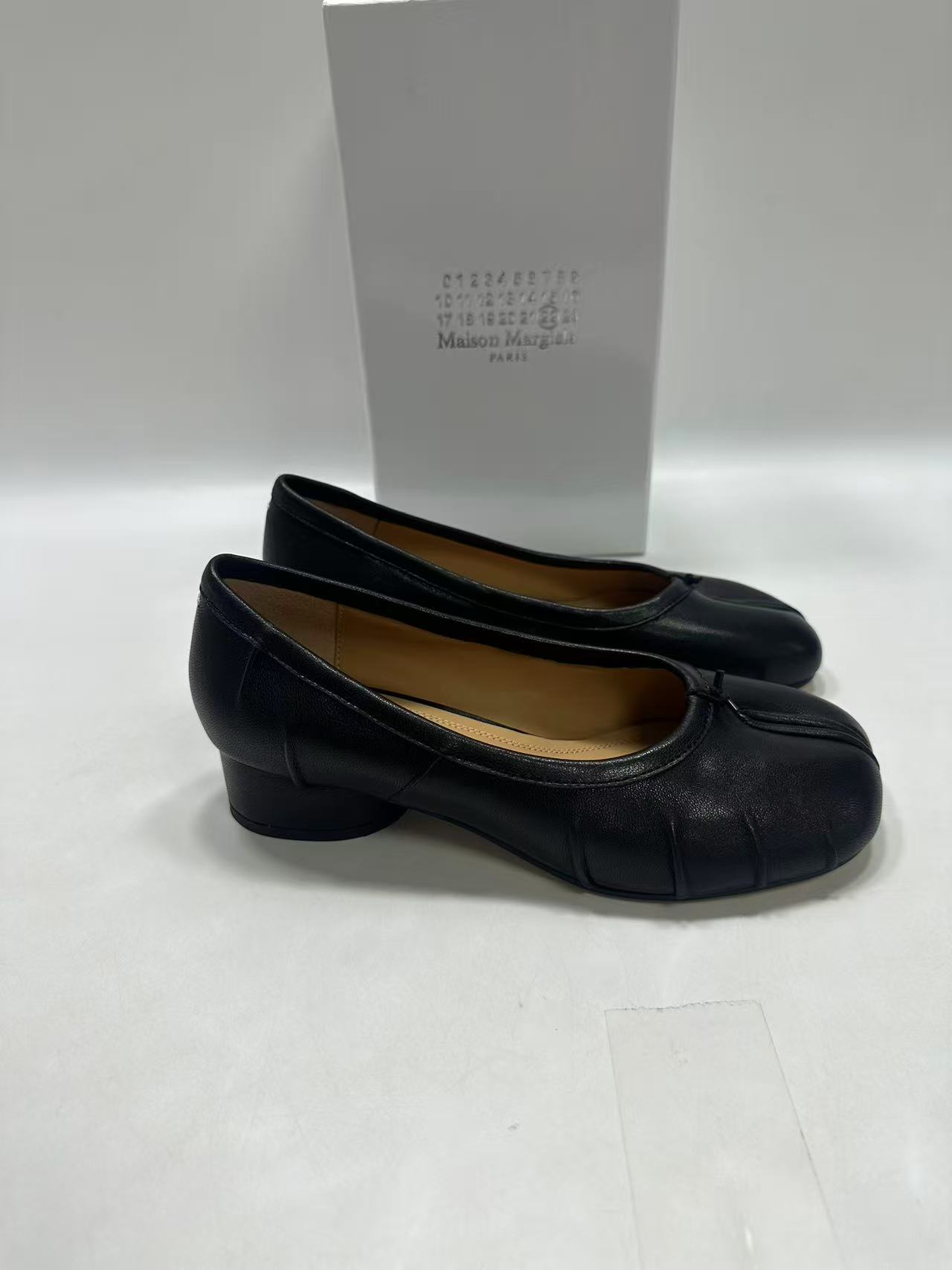 2026년 3월 26일 오*희님 메종 마르지엘라 타비 레더 발레리나 슈즈 검품 및 출고
